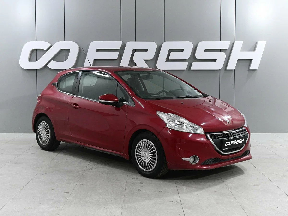 Peugeot 208 I