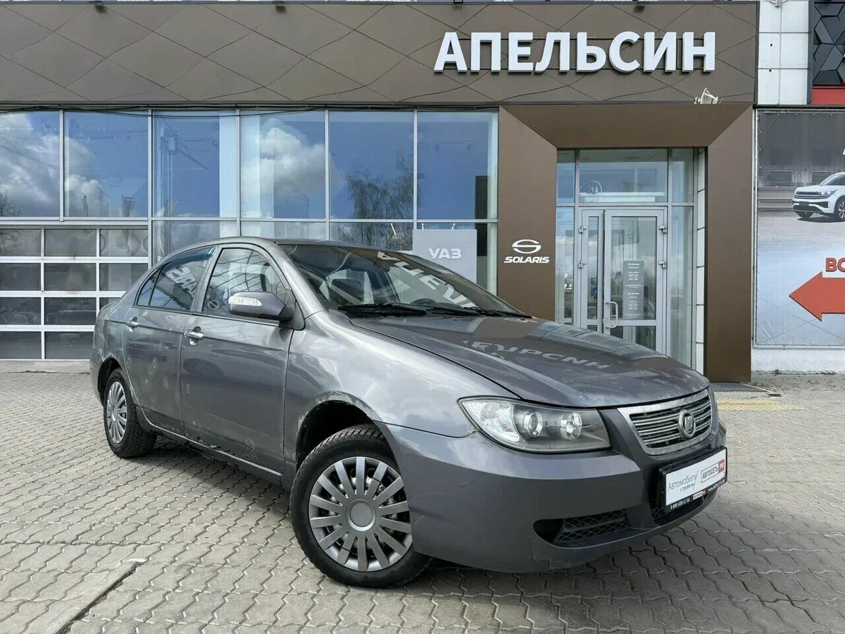 Lifan Solano I (620)