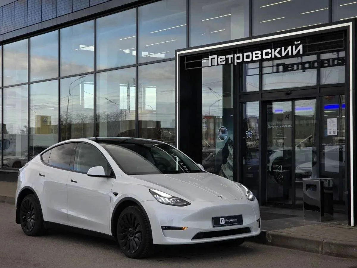 Tesla Model Y I