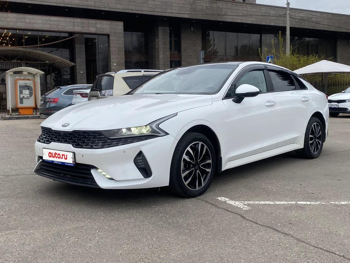 Kia K5 III