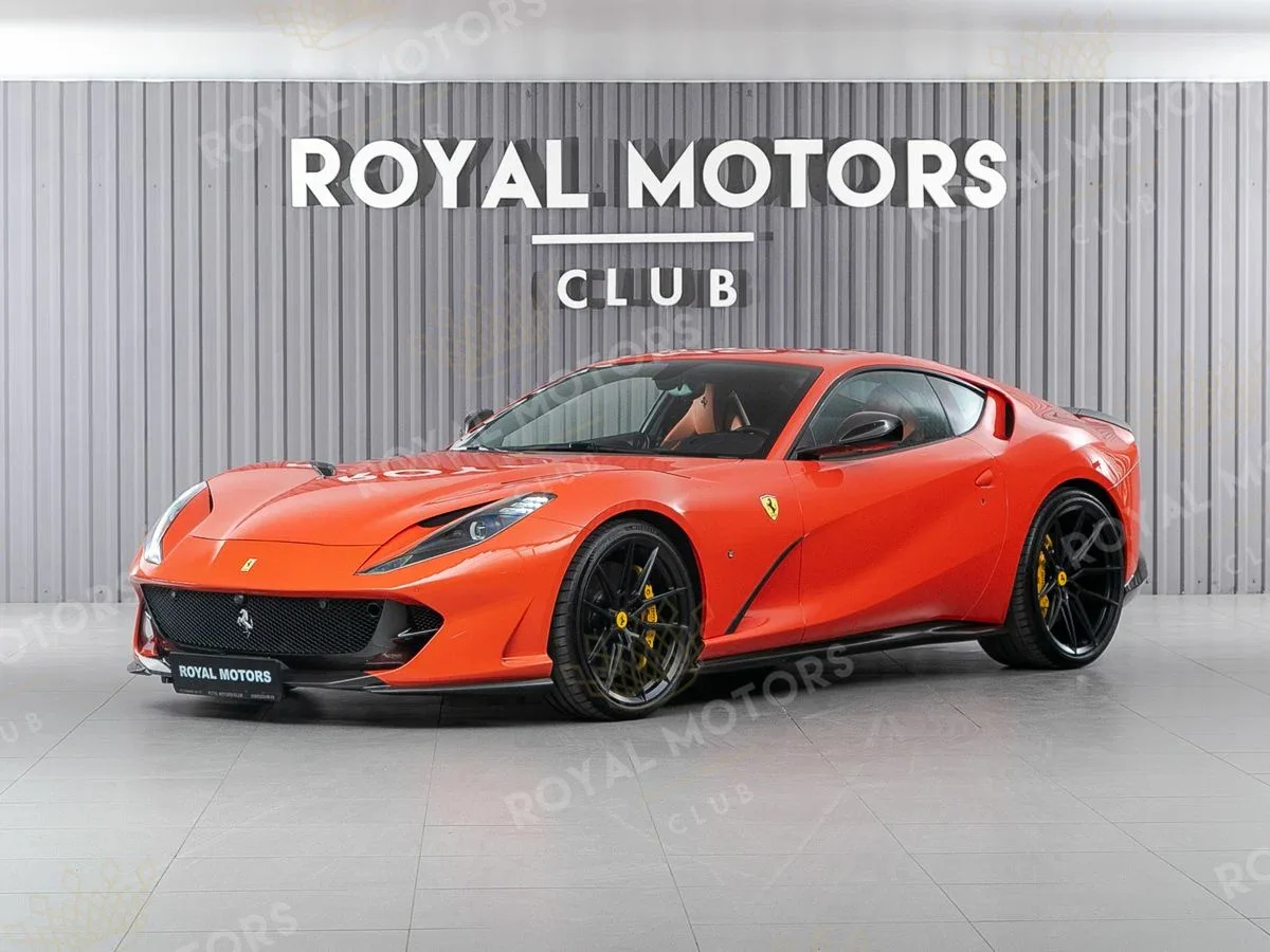 Ferrari 812