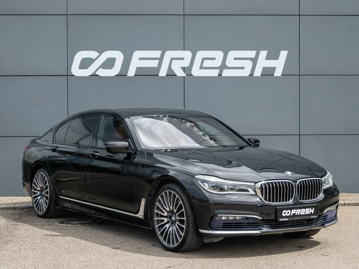 BMW 7 серии VI (G11/G12)