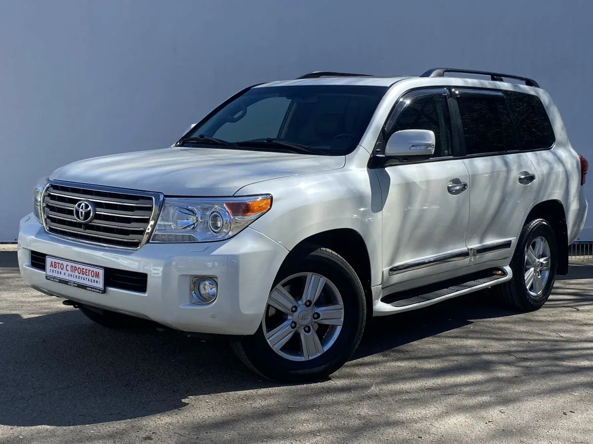 Toyota Land Cruiser 200 Series Рестайлинг 1