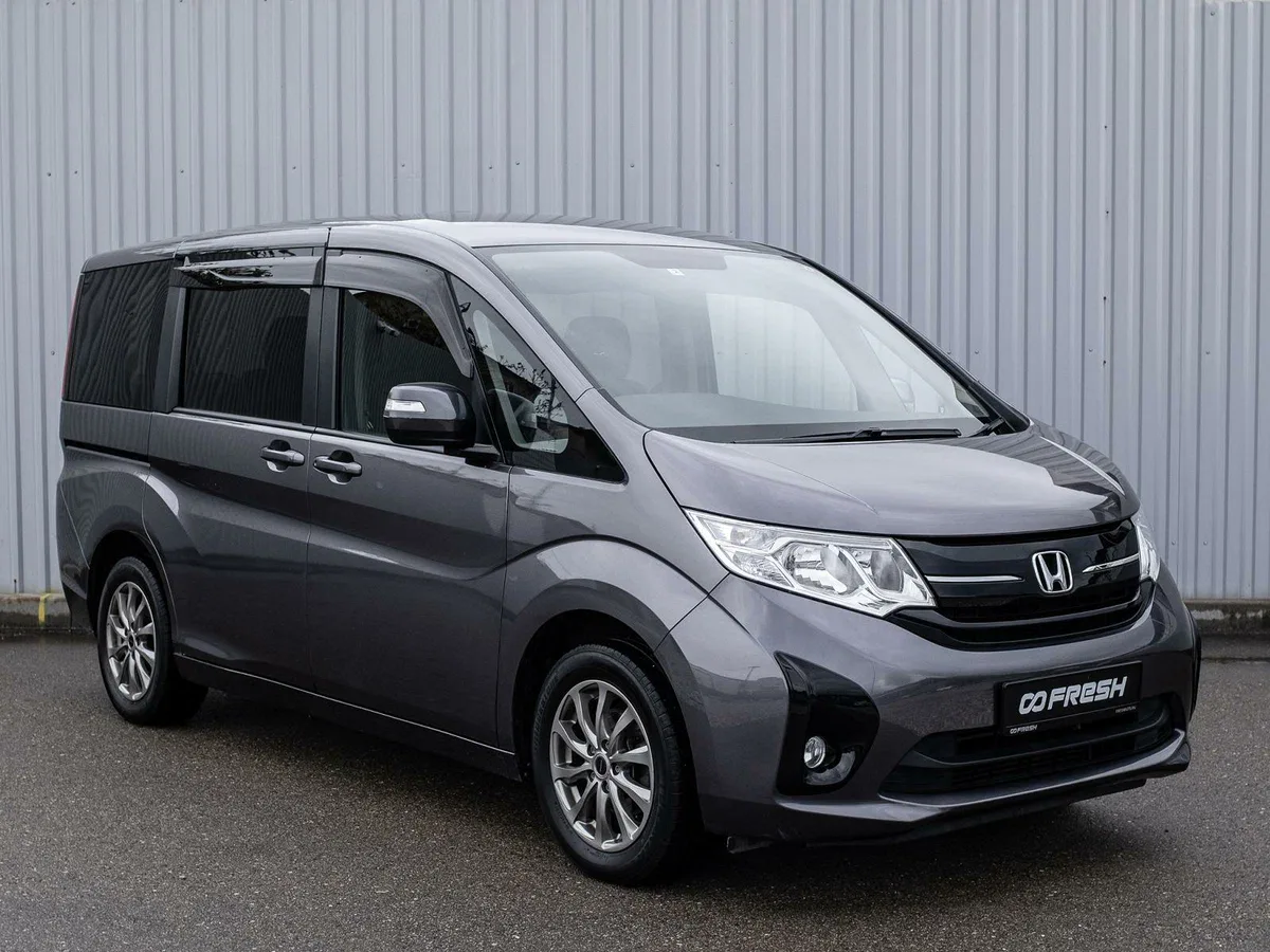 Honda Stepwgn V Рестайлинг