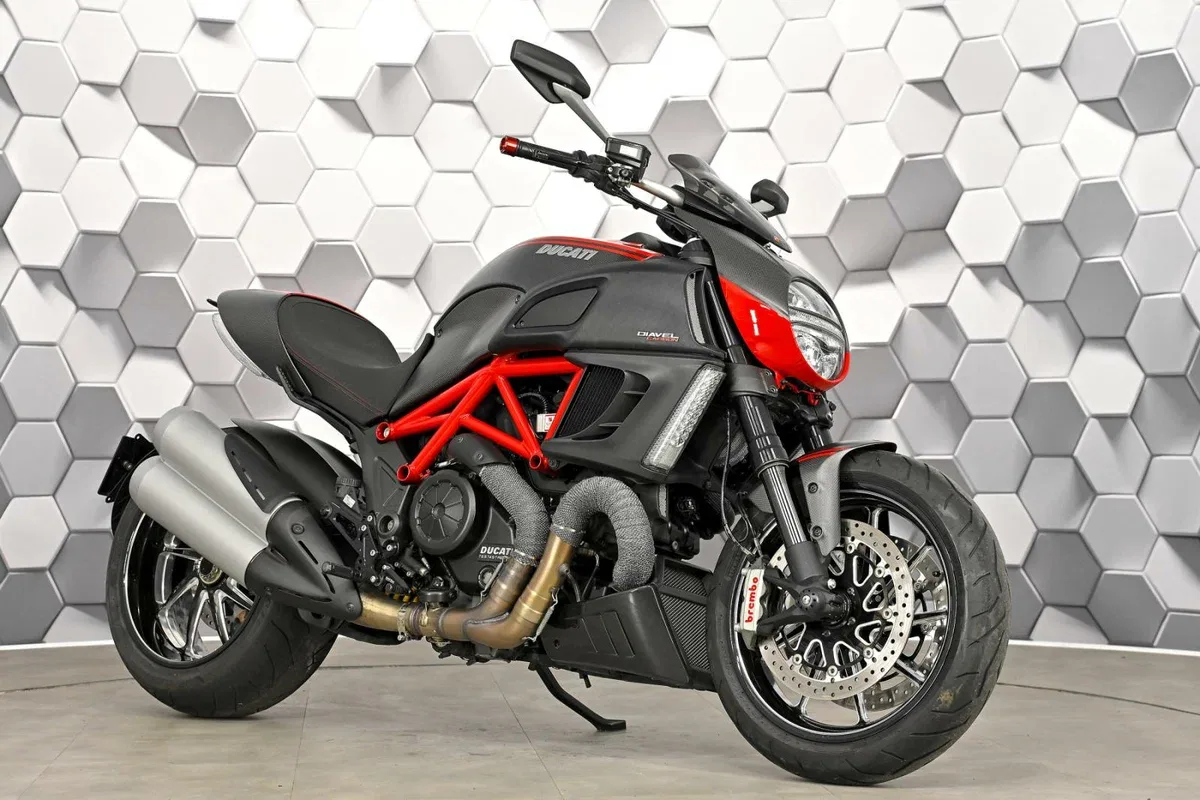 Ducati Diavel Carbon