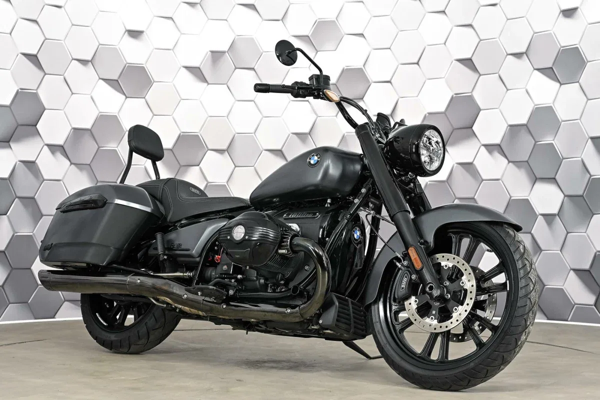 BMW R18