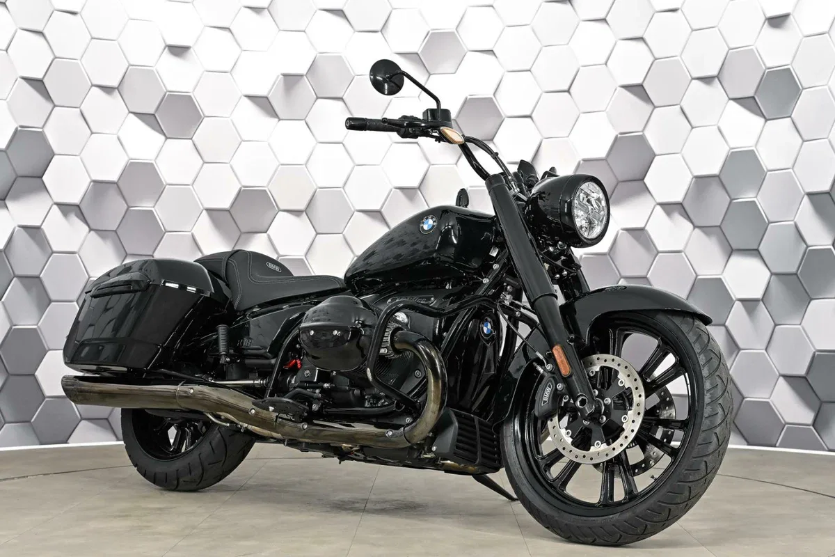 BMW R18