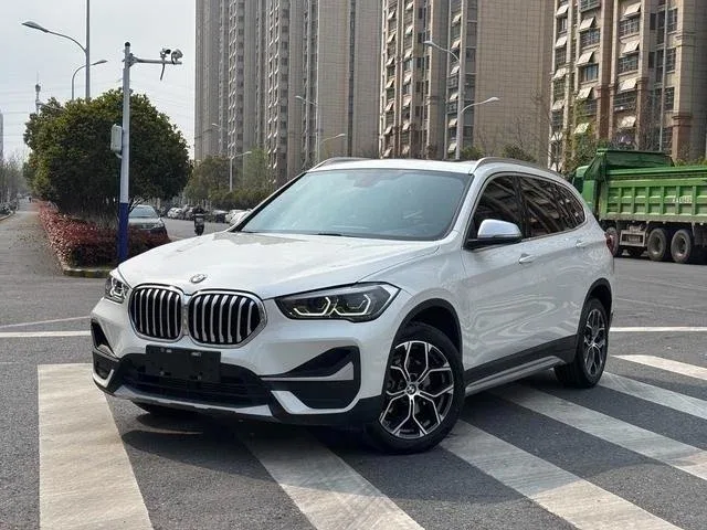 BMW X1 II (F48) Рестайлинг