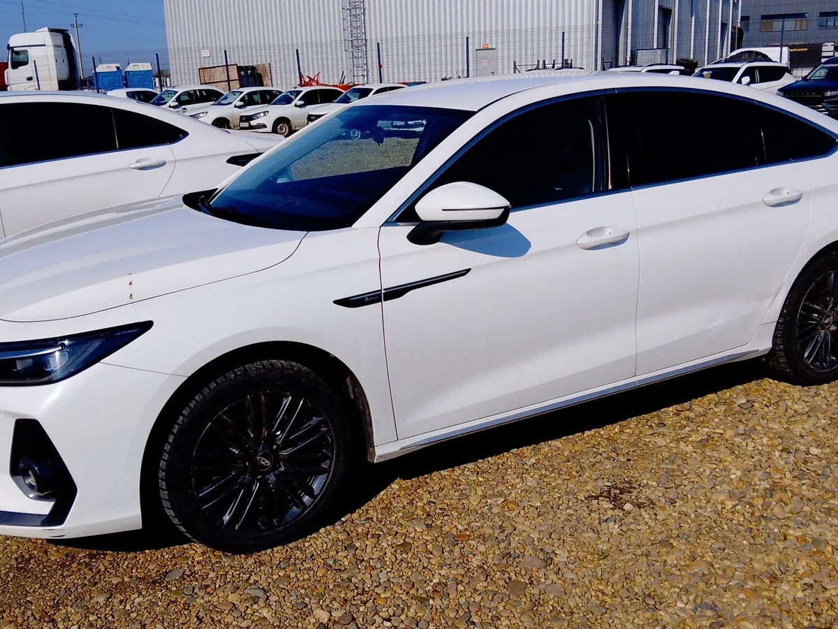 Chery Arrizo 8