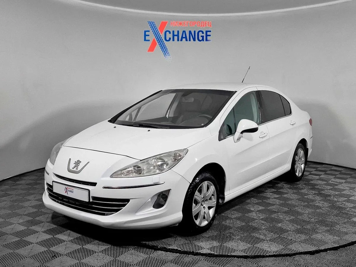 Peugeot 408 I