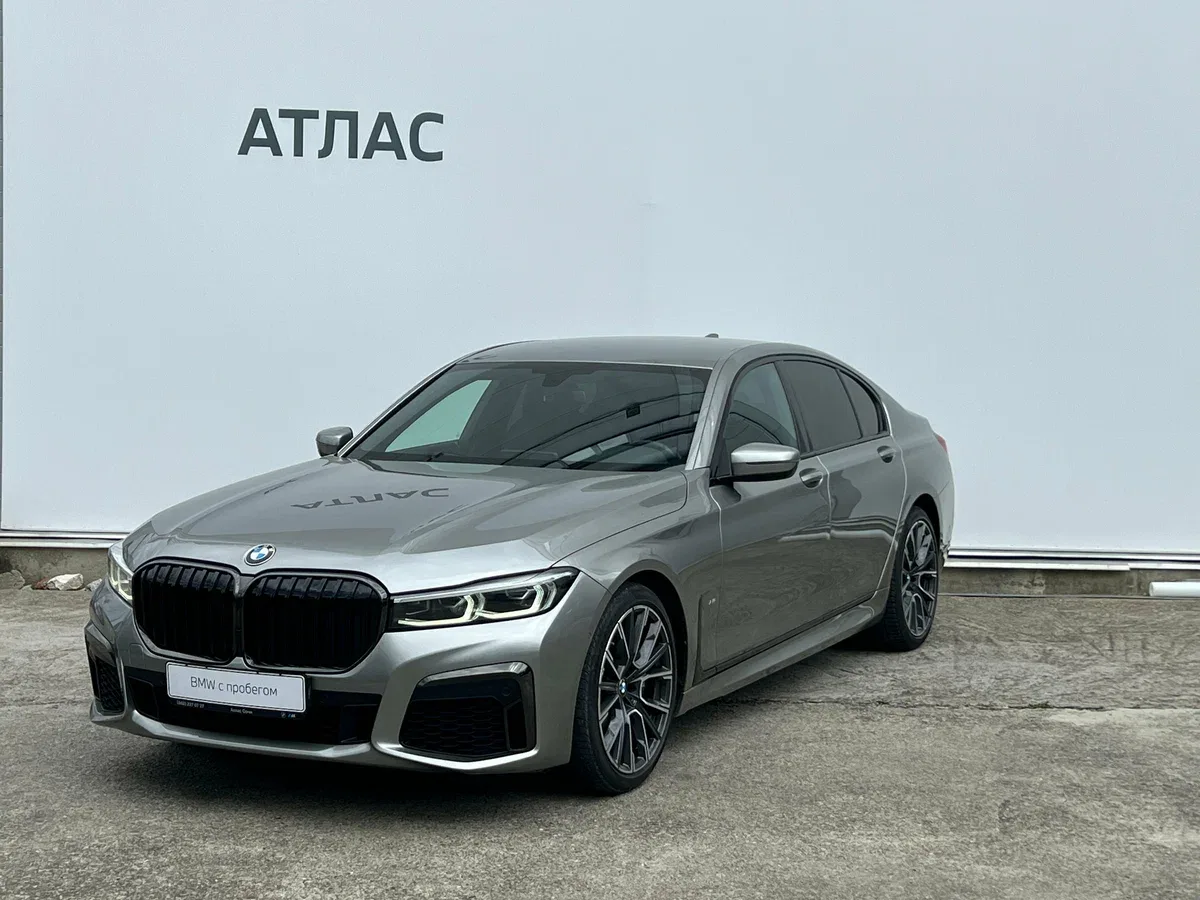 BMW 7 серии VI (G11/G12) Рестайлинг