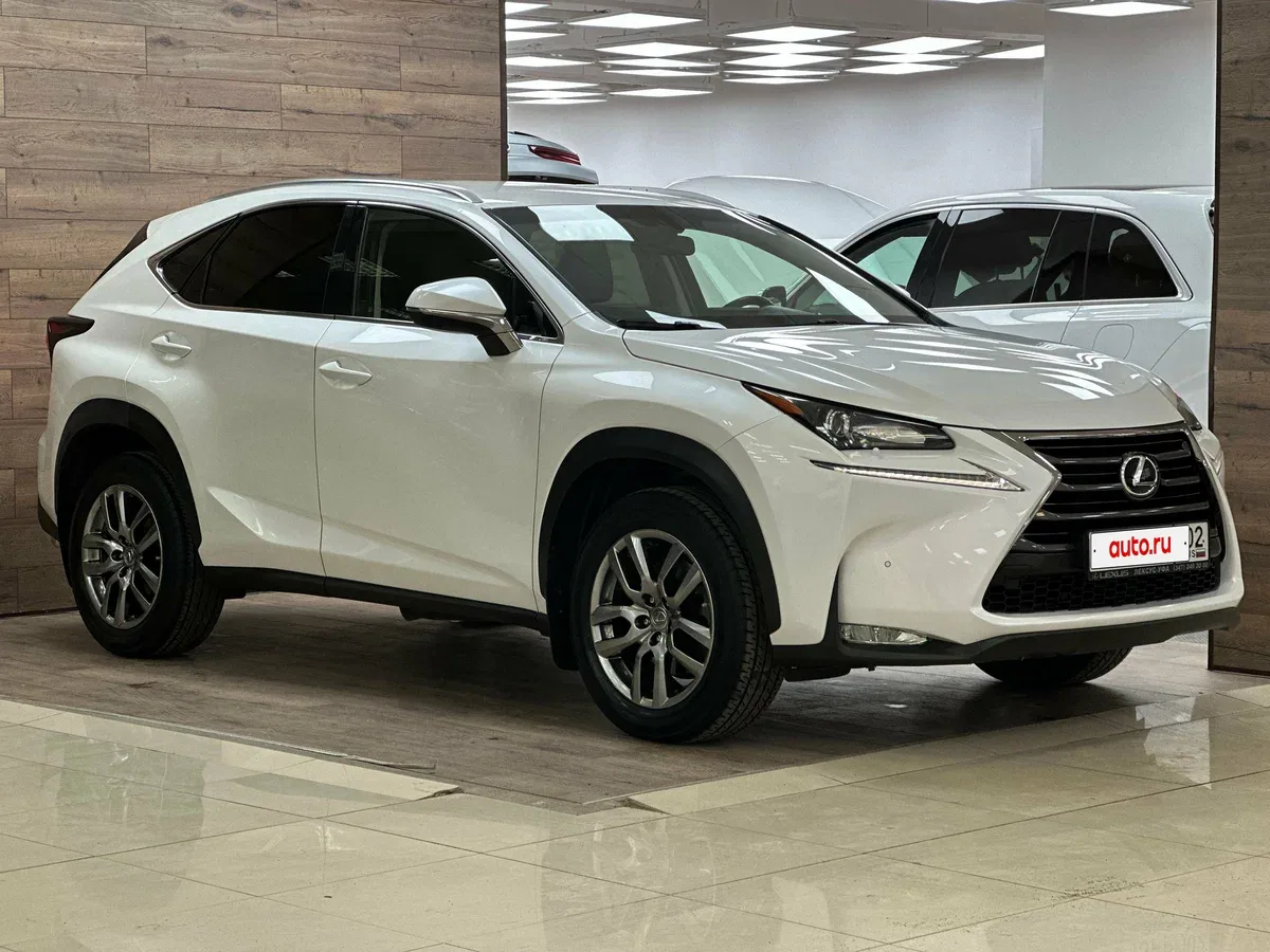 Lexus NX I