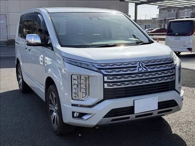 Mitsubishi Delica D:5 I Рестайлинг