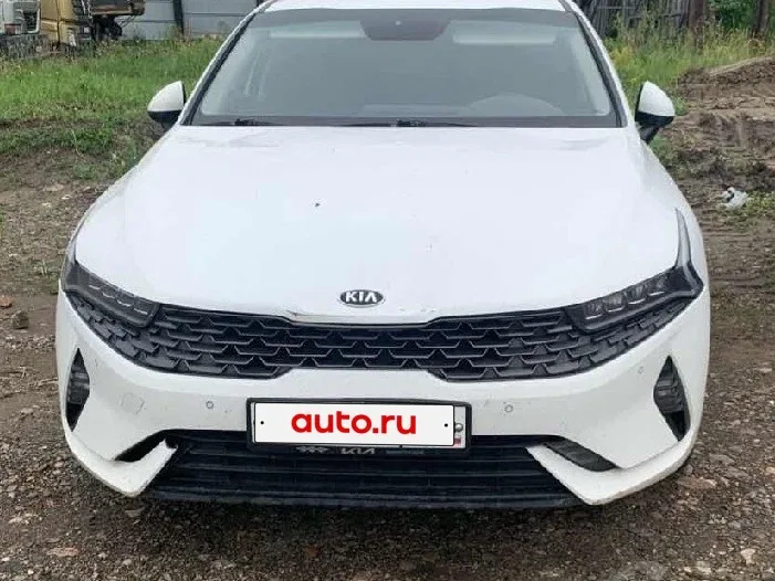Kia K5 III