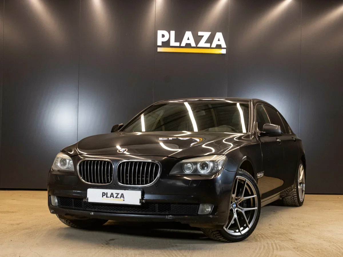 BMW 7 серии V (F01/F02/F04)