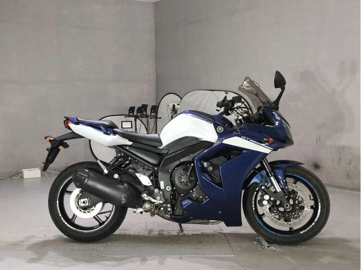 Yamaha FZ1