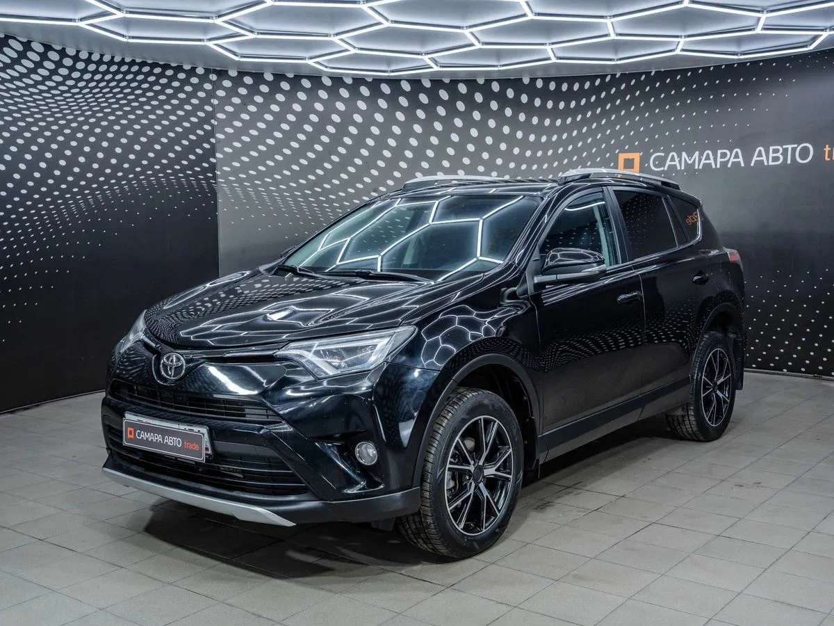 Toyota RAV4 IV (XA40) Рестайлинг