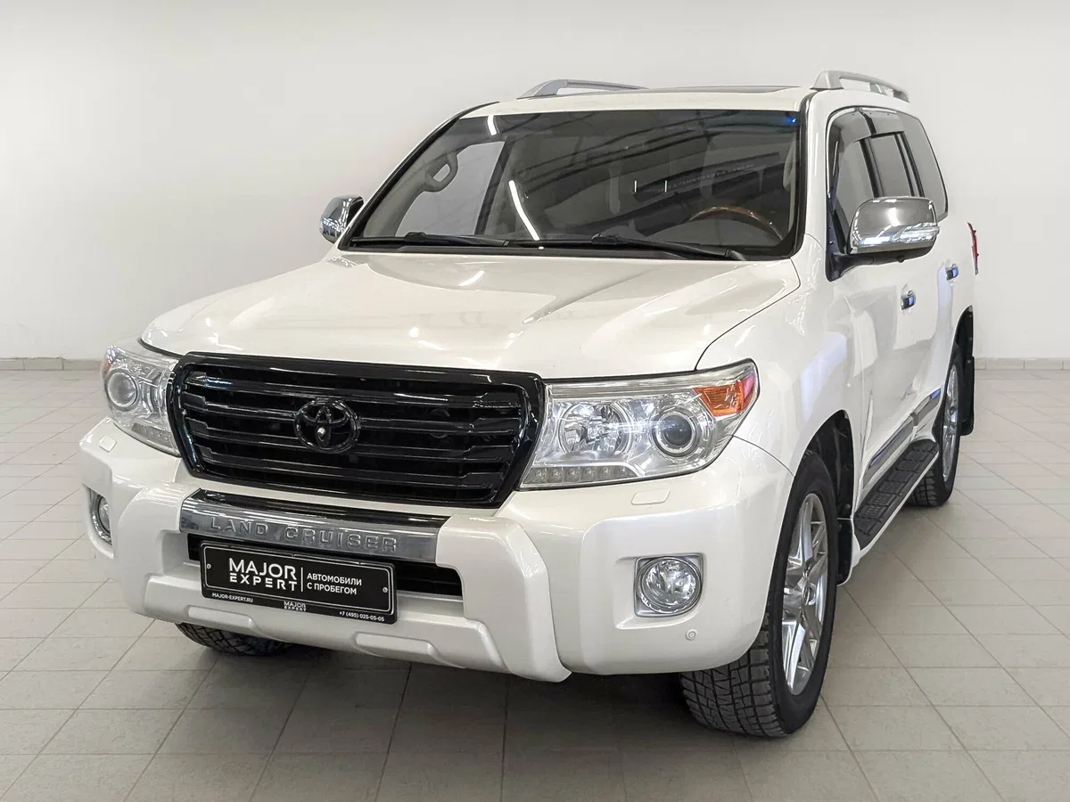 Toyota Land Cruiser 200 Series Рестайлинг 1