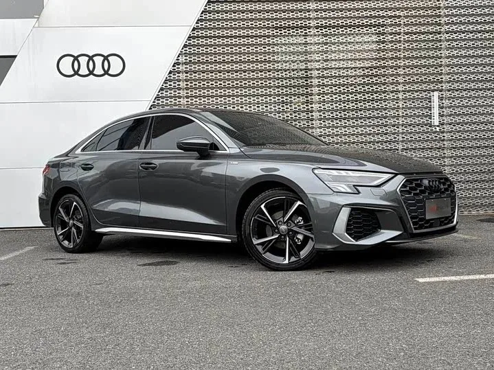 Audi A3 IV (8Y)