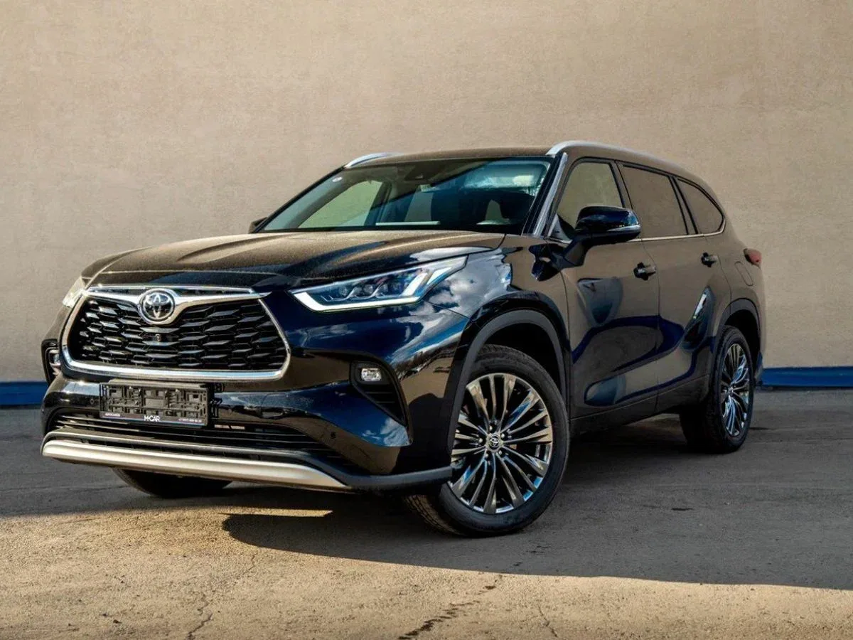 Toyota Highlander IV (U70)