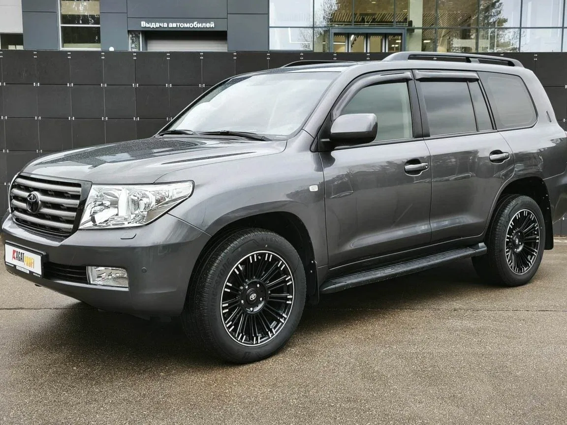 Toyota Land Cruiser 200 Series