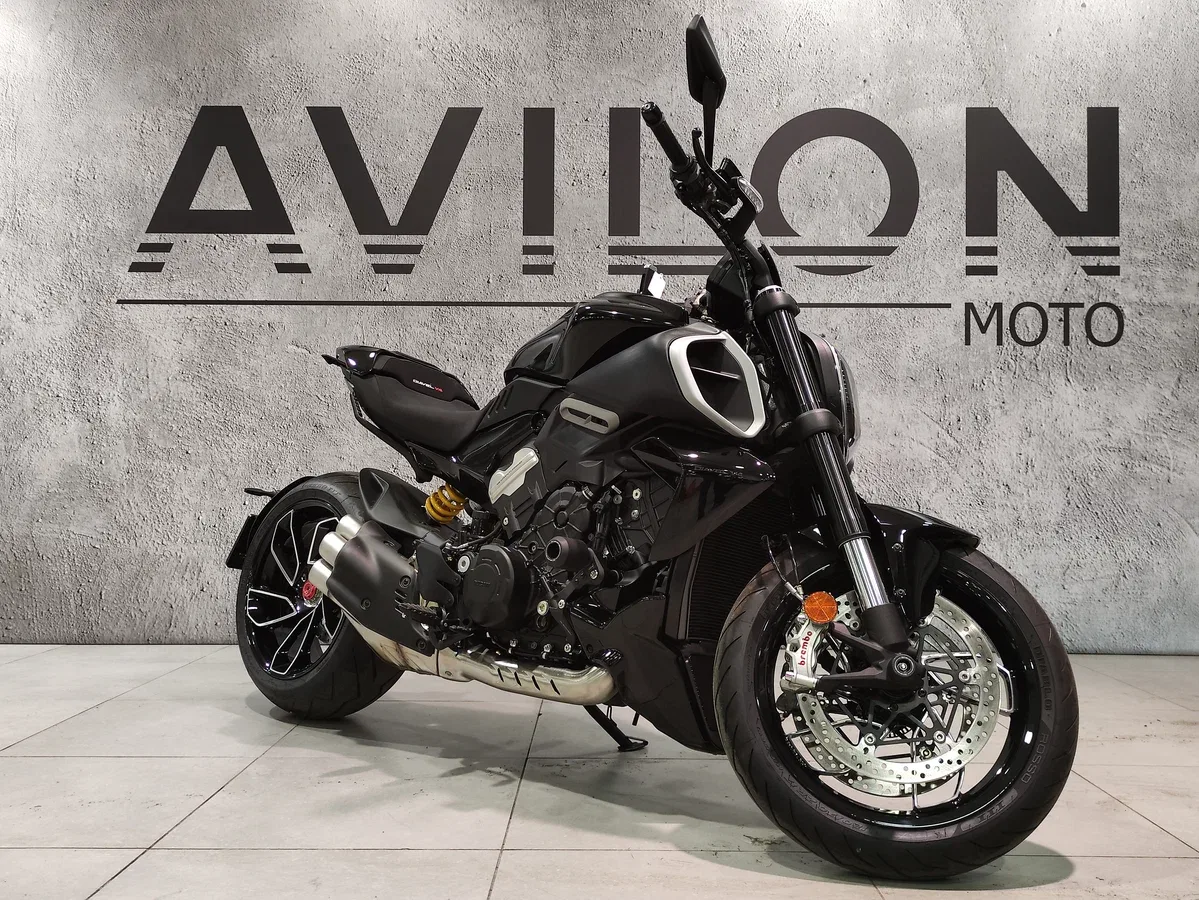 Ducati Diavel V4