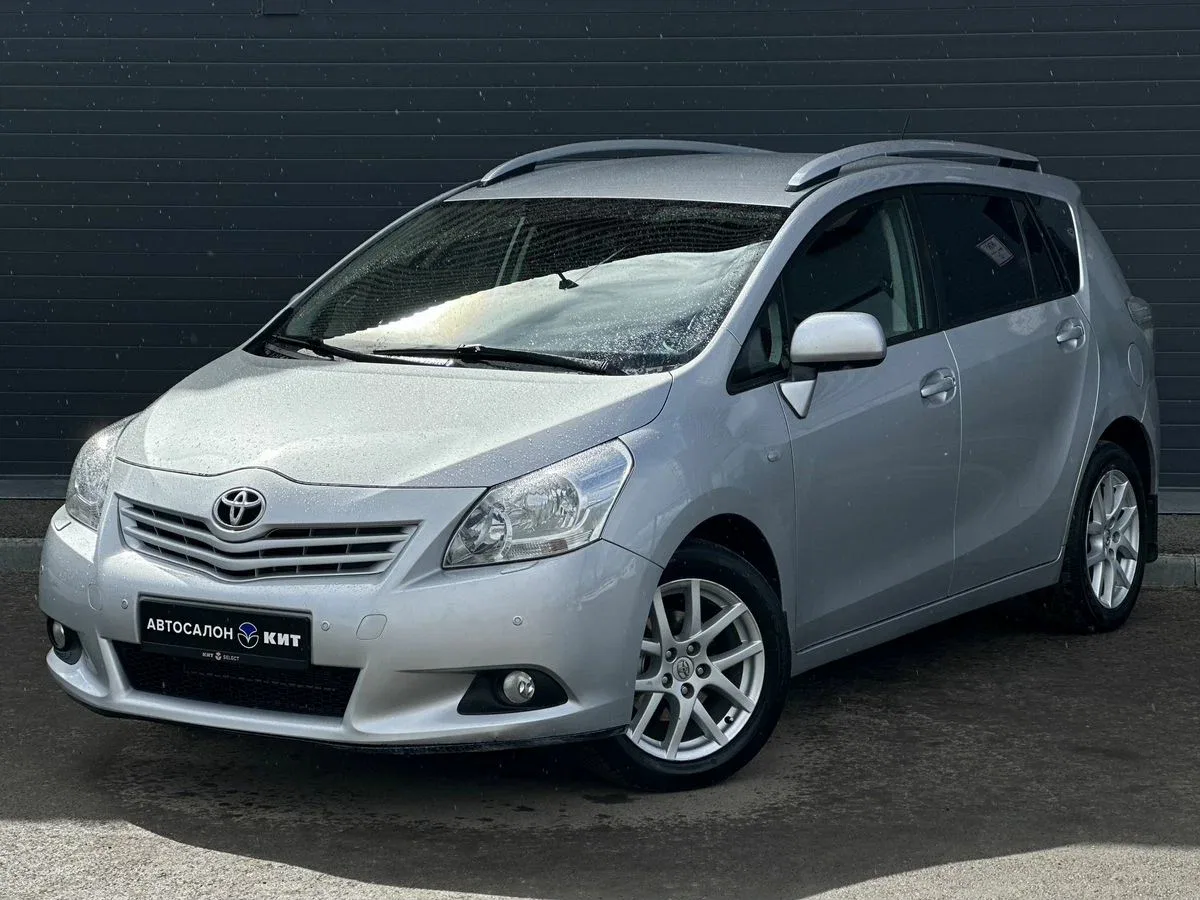 Toyota Verso I