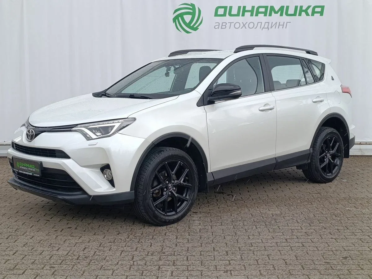 Toyota RAV4 IV (XA40) Рестайлинг