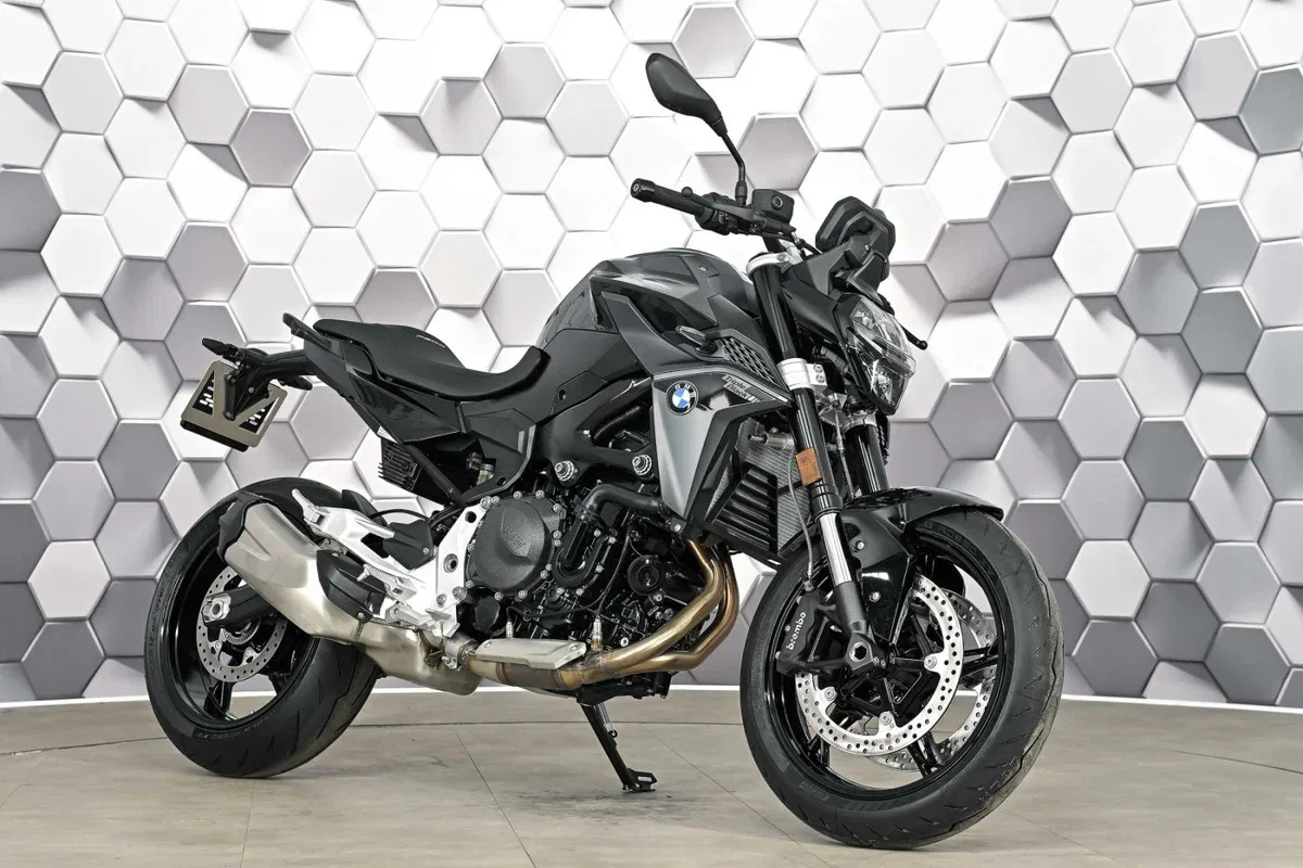 BMW F 900 R