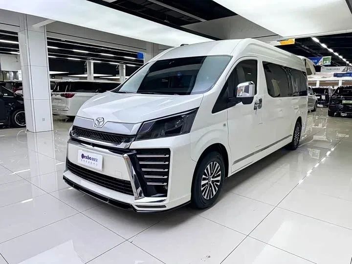 Toyota HiAce H300