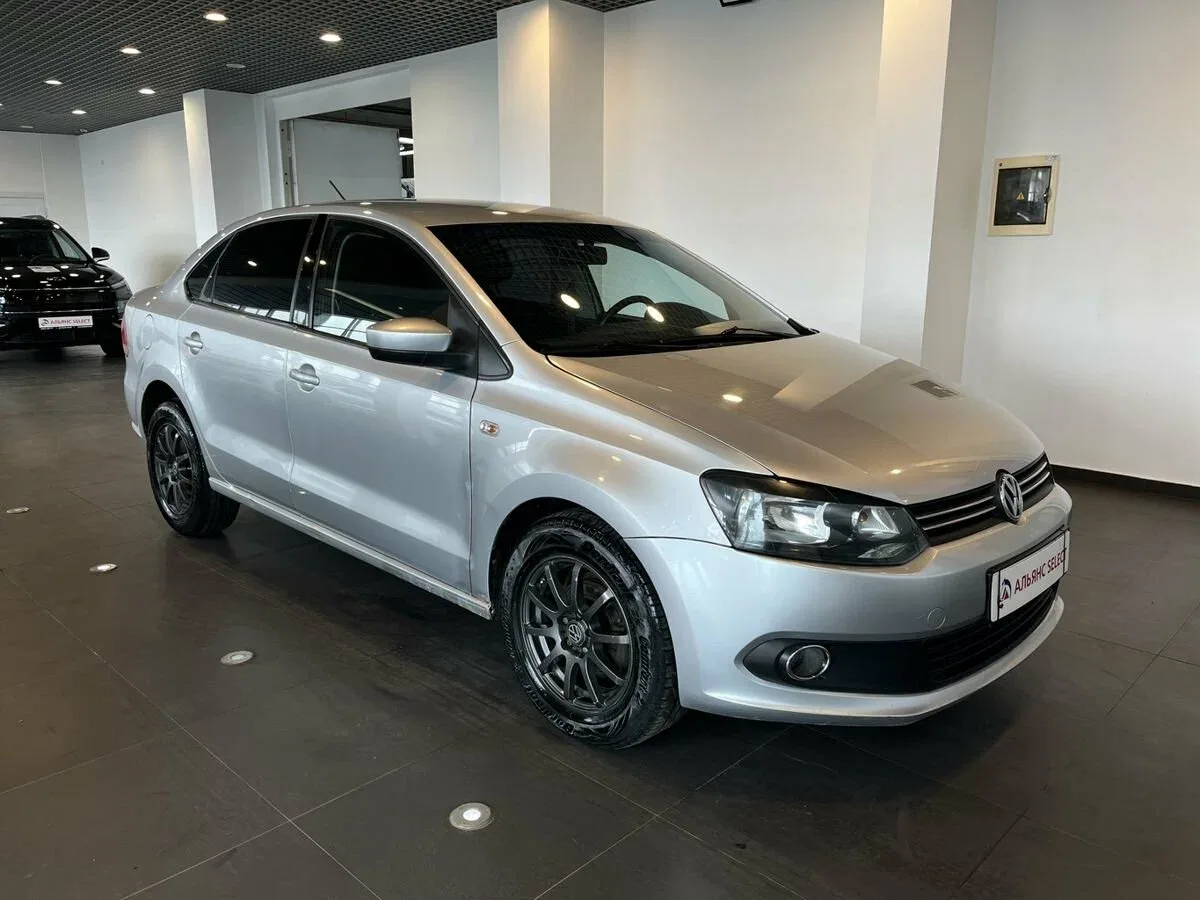 Volkswagen Polo V