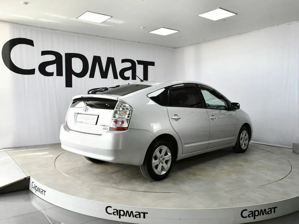 Toyota Prius II Рестайлинг (XW20)