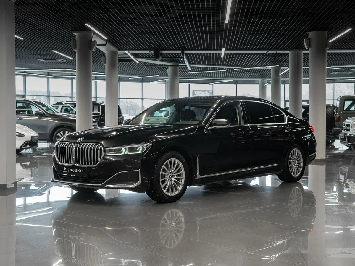 BMW 7 серии VI (G11/G12) Рестайлинг