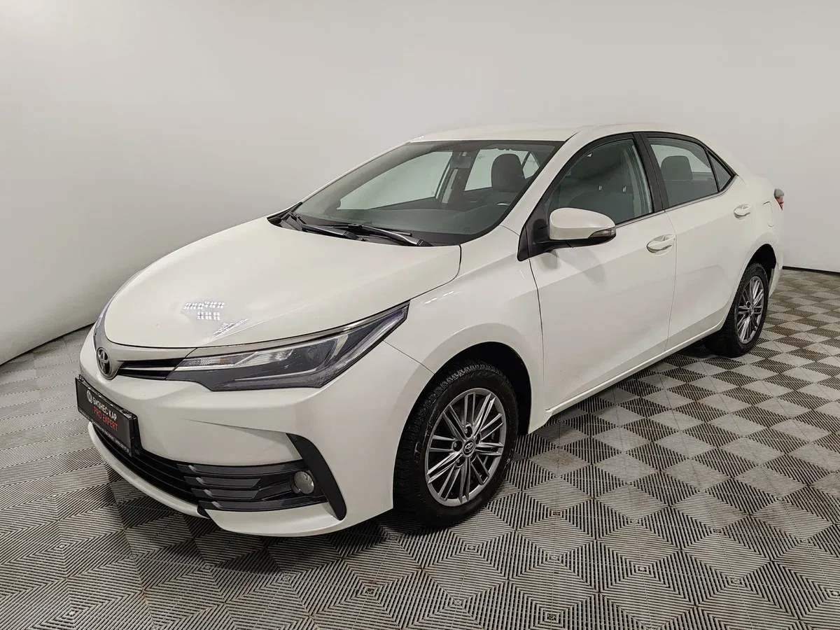 Toyota Corolla XI (E160, E170, E180) Рестайлинг 1