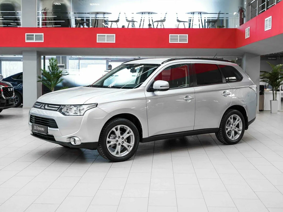 Mitsubishi Outlander III