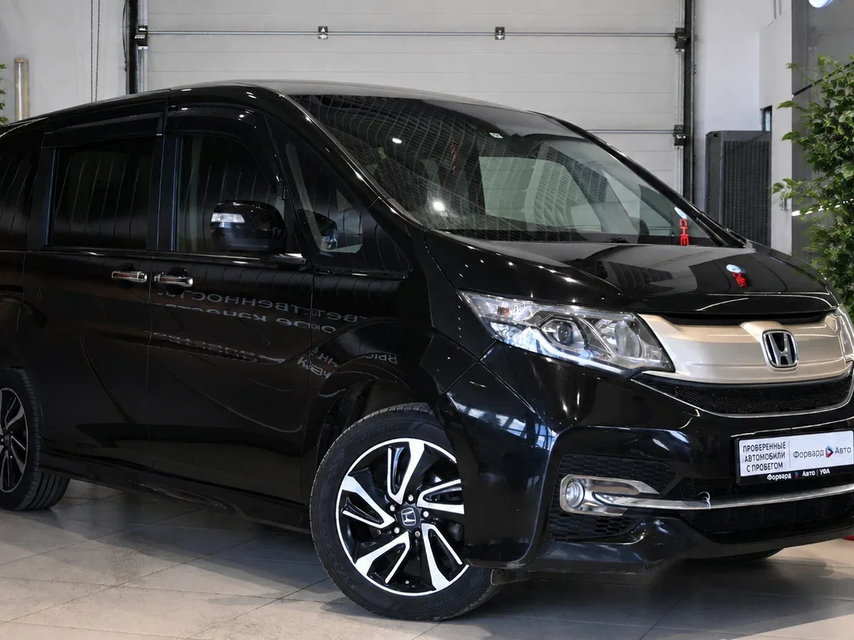 Honda Stepwgn V