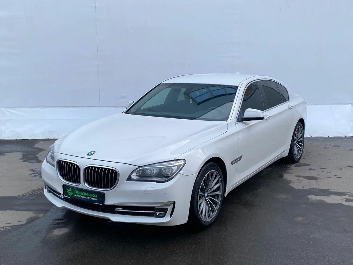 BMW 7 серии V (F01/F02/F04)