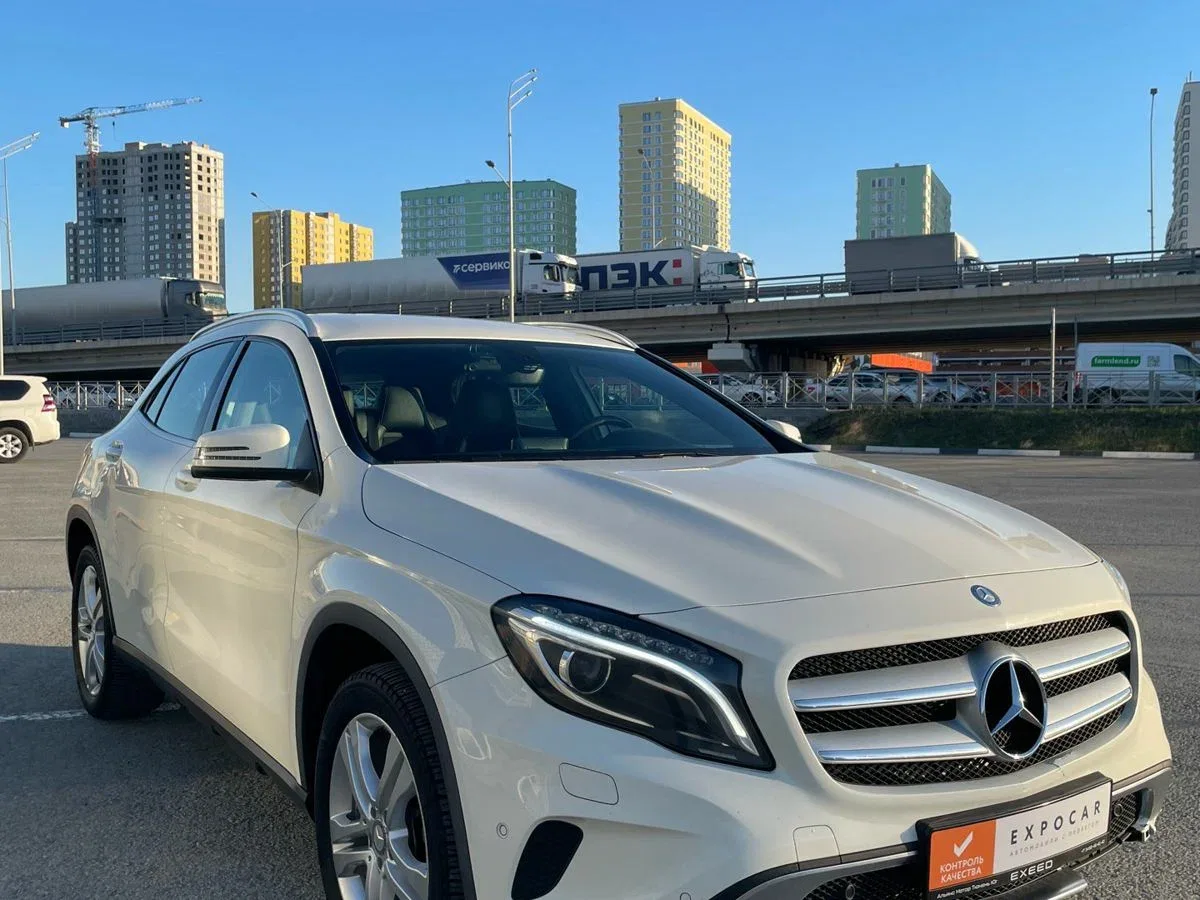 Mercedes-Benz GLA I (X156)