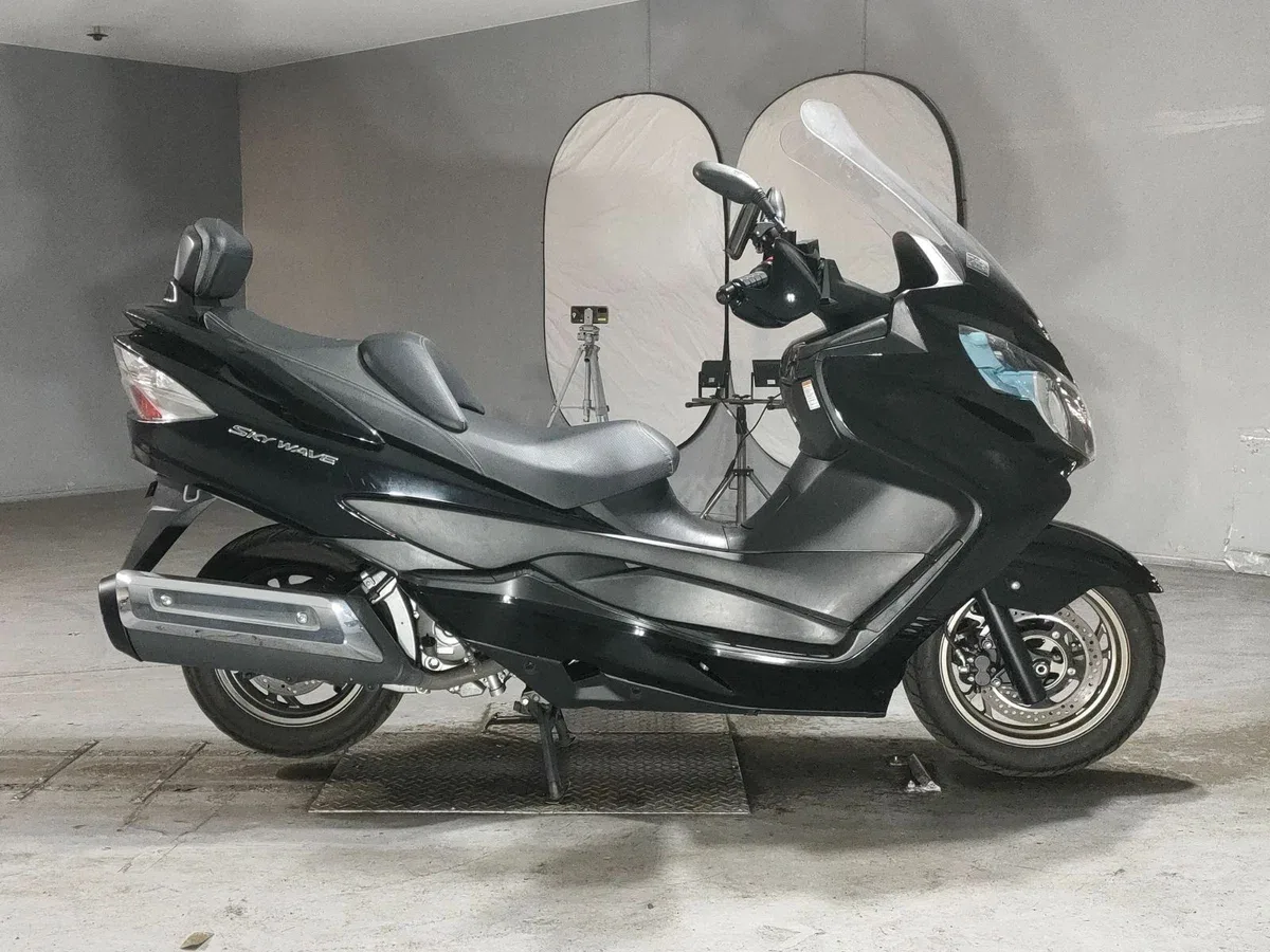 Suzuki Burgman 400