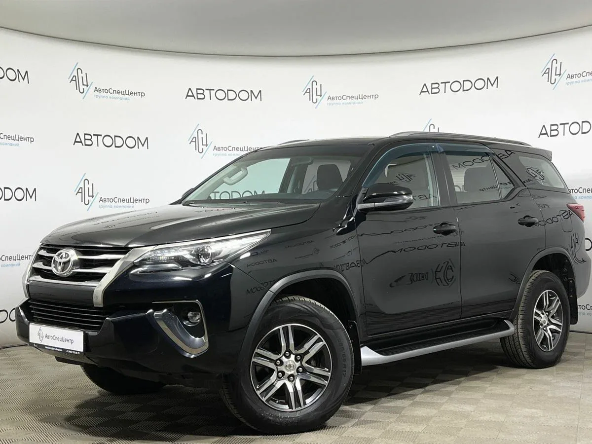 Toyota Fortuner II