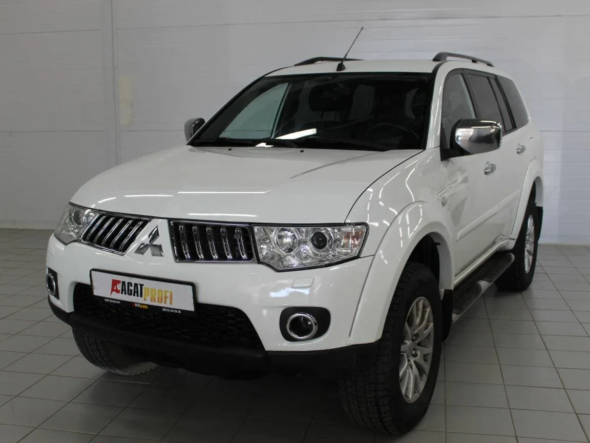 Mitsubishi Pajero Sport II
