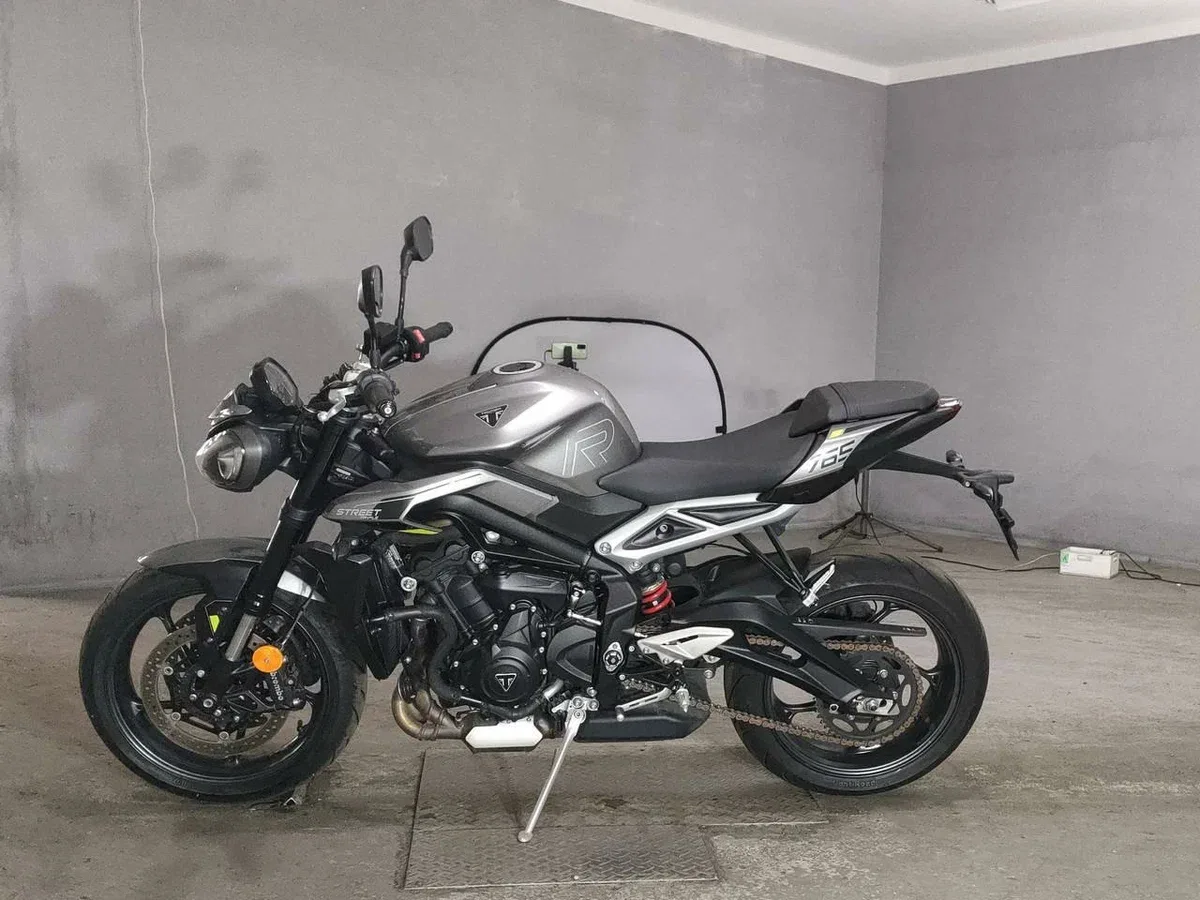Triumph Street Triple