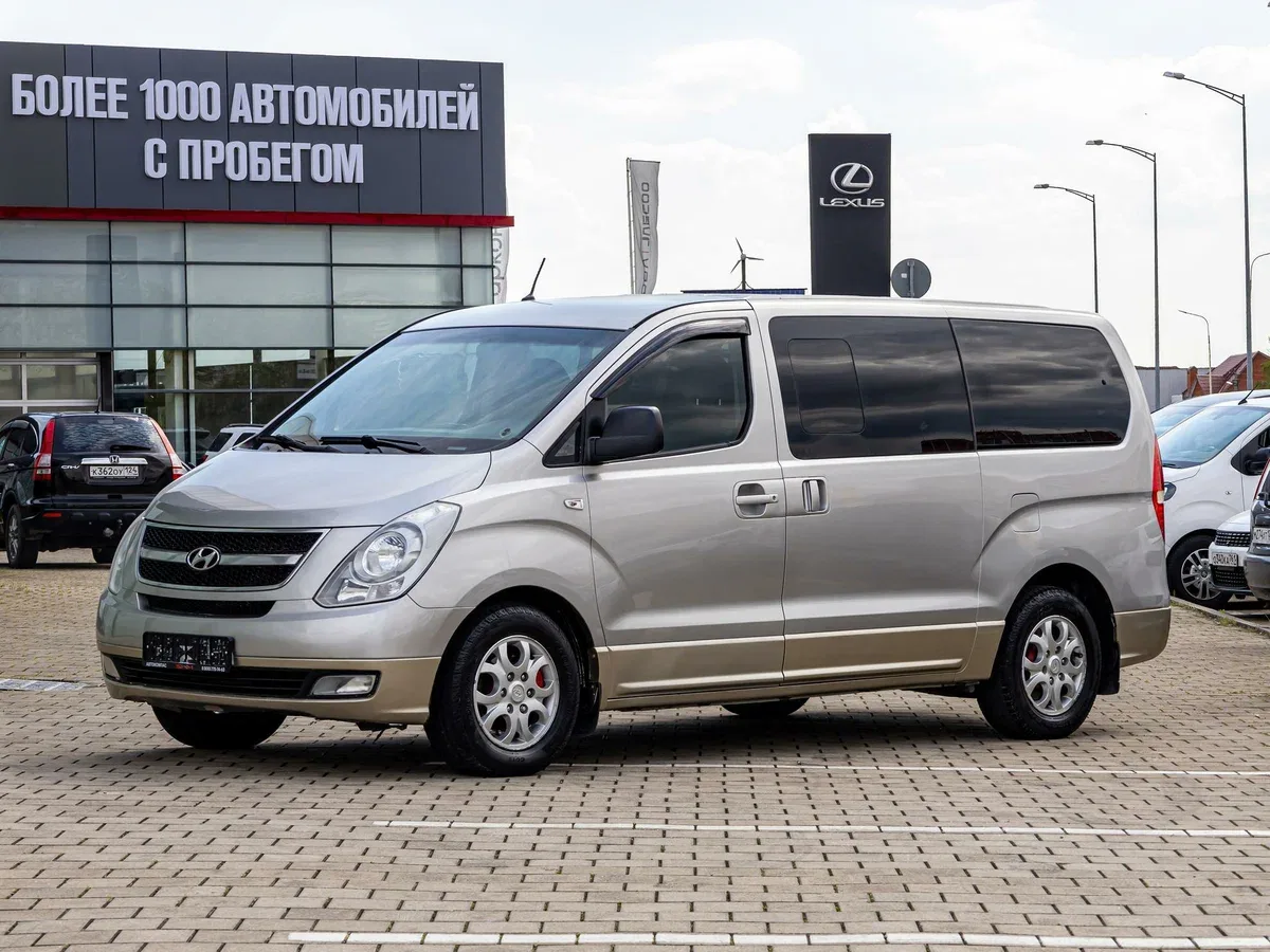 Hyundai H-1 II