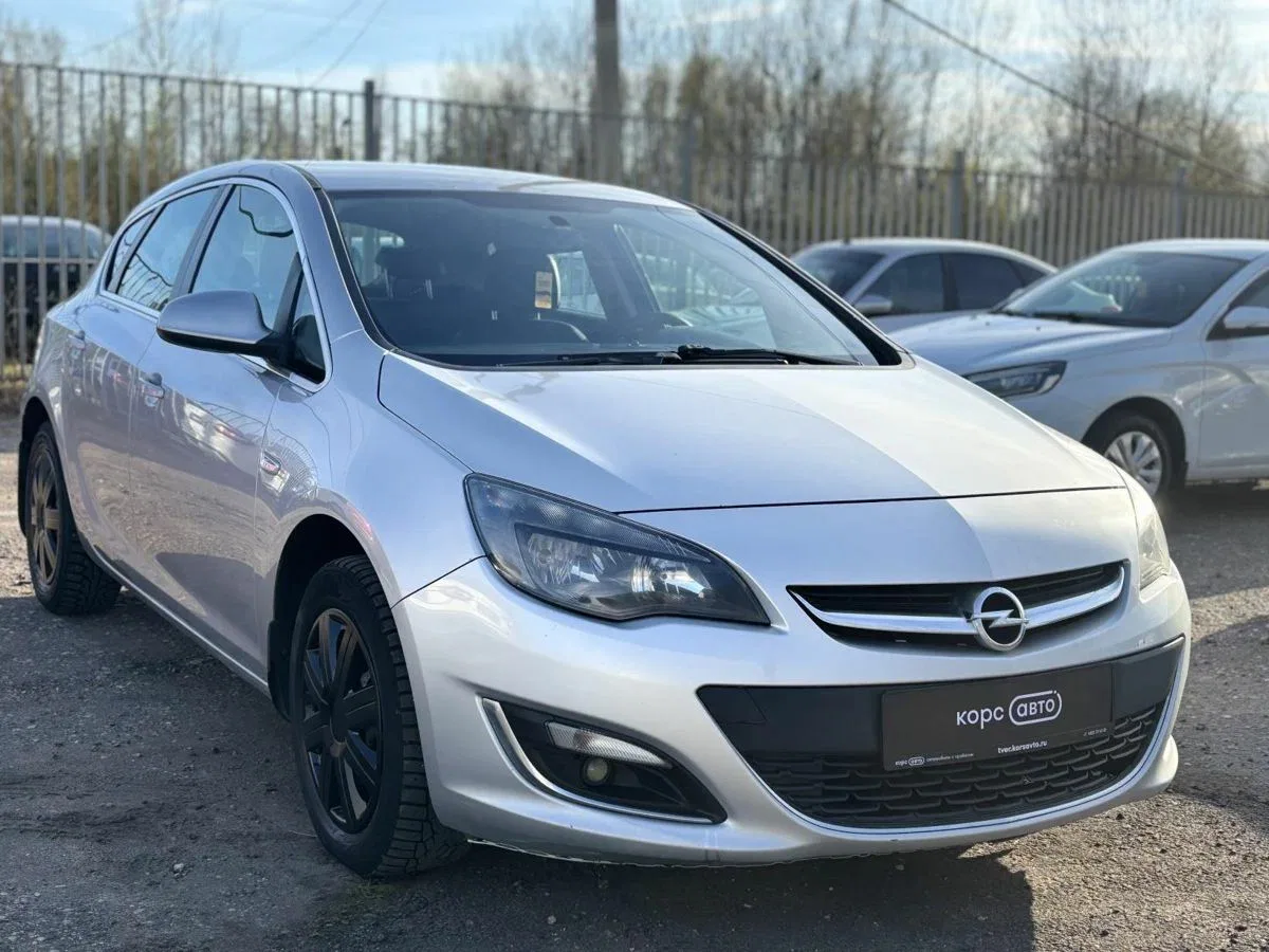 Opel Astra J Рестайлинг