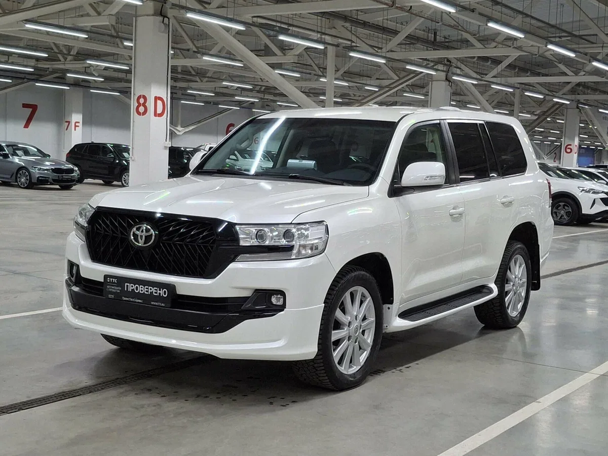 Toyota Land Cruiser 200 Series Рестайлинг 2