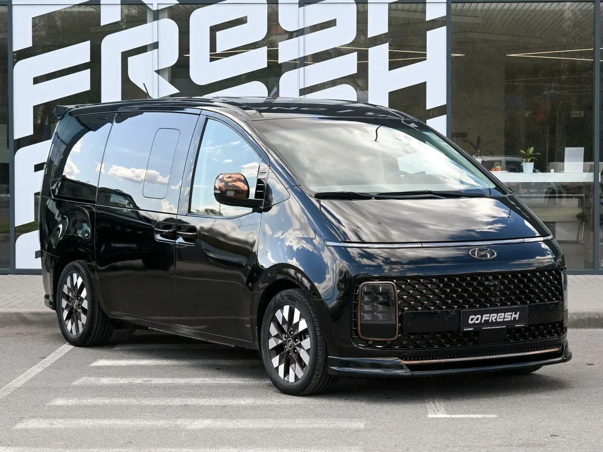 Hyundai Staria
