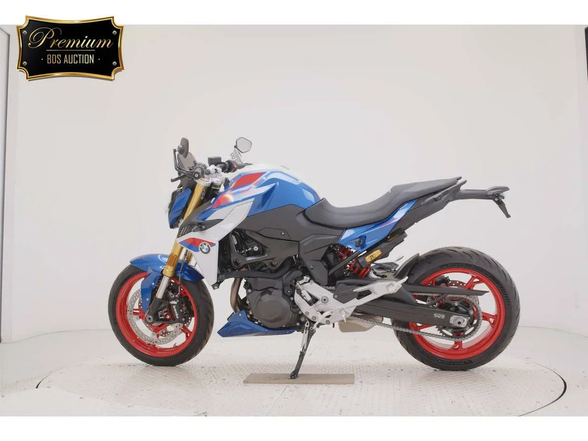 BMW F 900 R