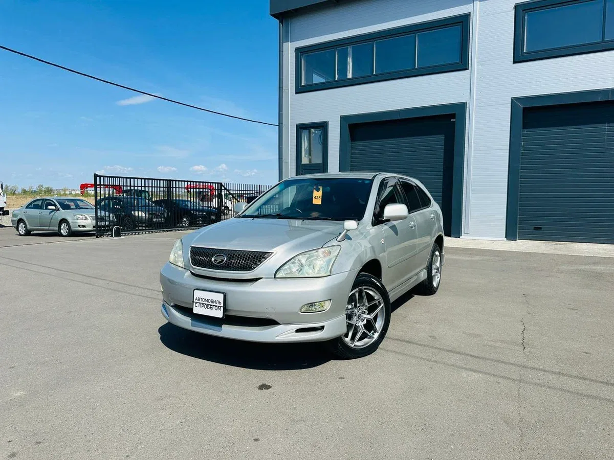Toyota Harrier II (XU30)