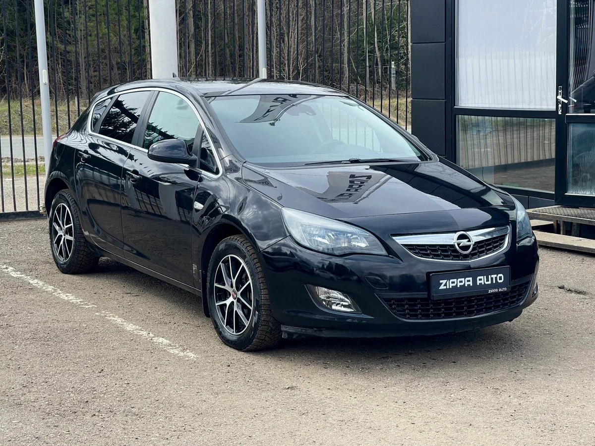 Opel Astra J