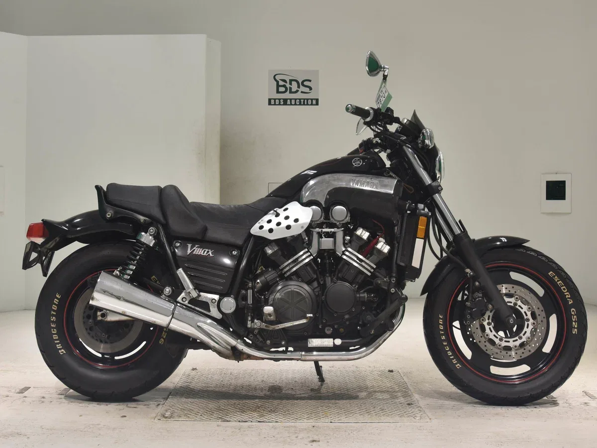 Yamaha V-Max 1200